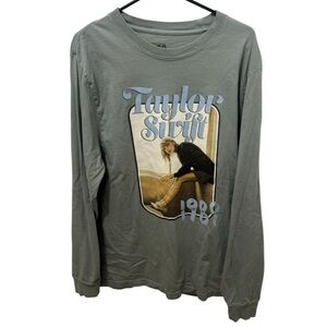 Taylor Swift FROM THE VAULT GREEN 1989 (TAYLOR'S VERSION) PHOTO LONG SLEEVE Sz L